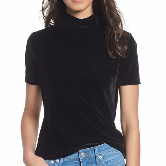 Madewell Tops - Madewell mockneck velvet tee